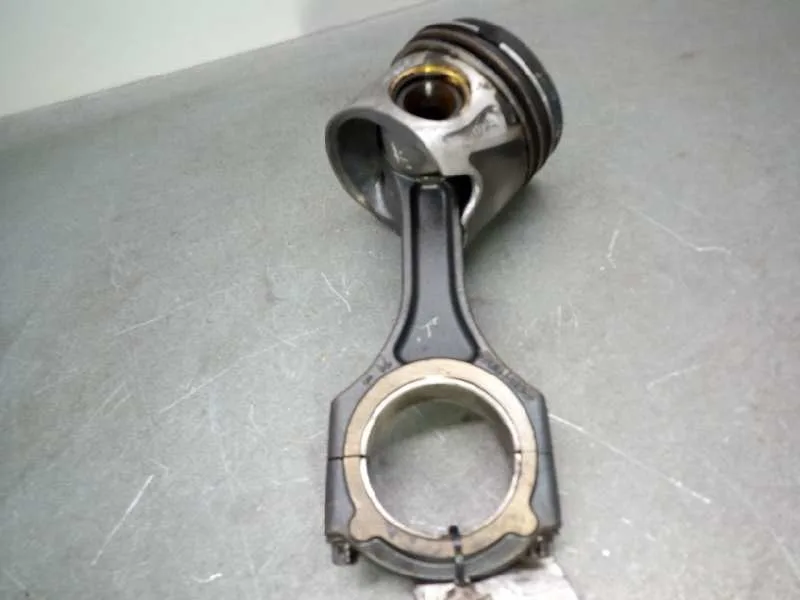 Piston para Mercedes-Benz Sprinterii Caja Cerrada (Desde 01.06)
