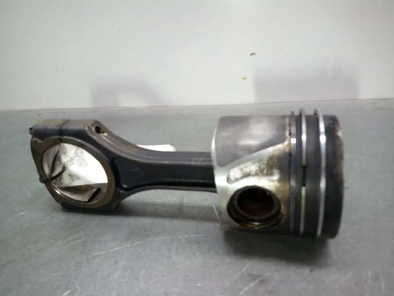 Piston para Mercedes-Benz Sprinterii Caja Cerrada (Desde 01.06)