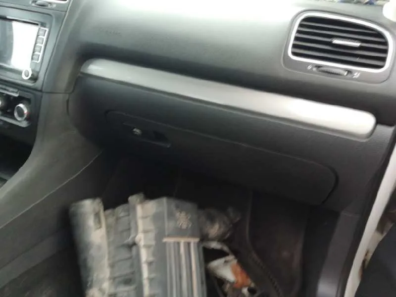 Guantera para Volkswagen Golf Vi (5K1)