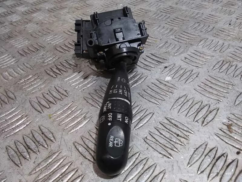 Mando Limpia para Toyota Corolla (E12)