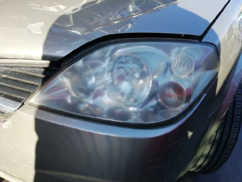 Faro Izquierdo para Nissan Primera Berlina (P12)