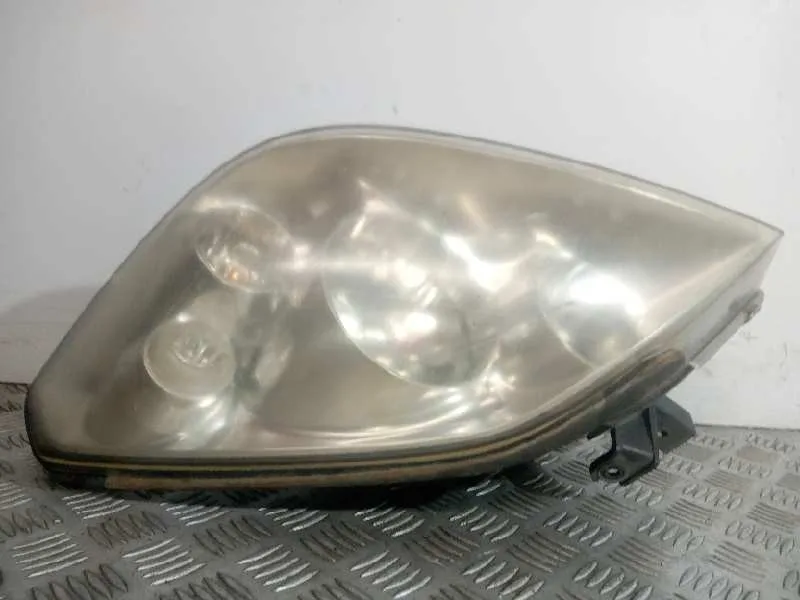 Faro Izquierdo para Nissan Primera Berlina (P12)