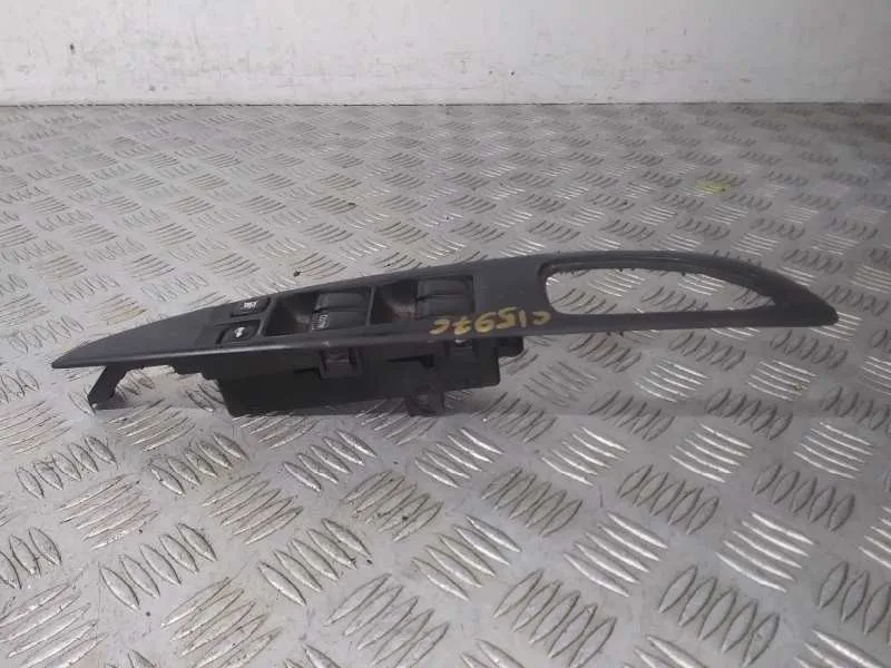 Mando Elevalunas Delantero Izquierdo para Nissan Primera Berlina (P12)