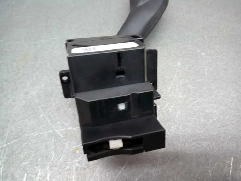 Mando Intermitentes para Ford Focus Lim. (Cb8)