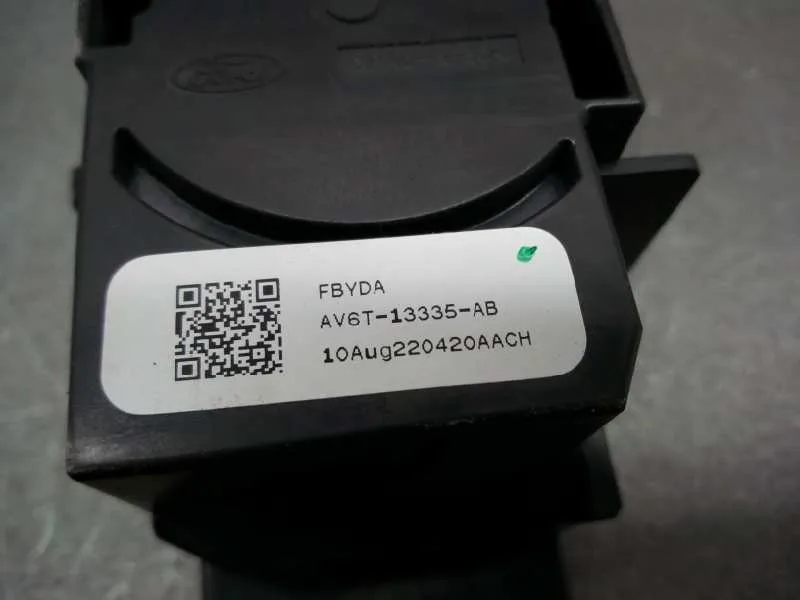 Mando Intermitentes para Ford Focus Lim. (Cb8)