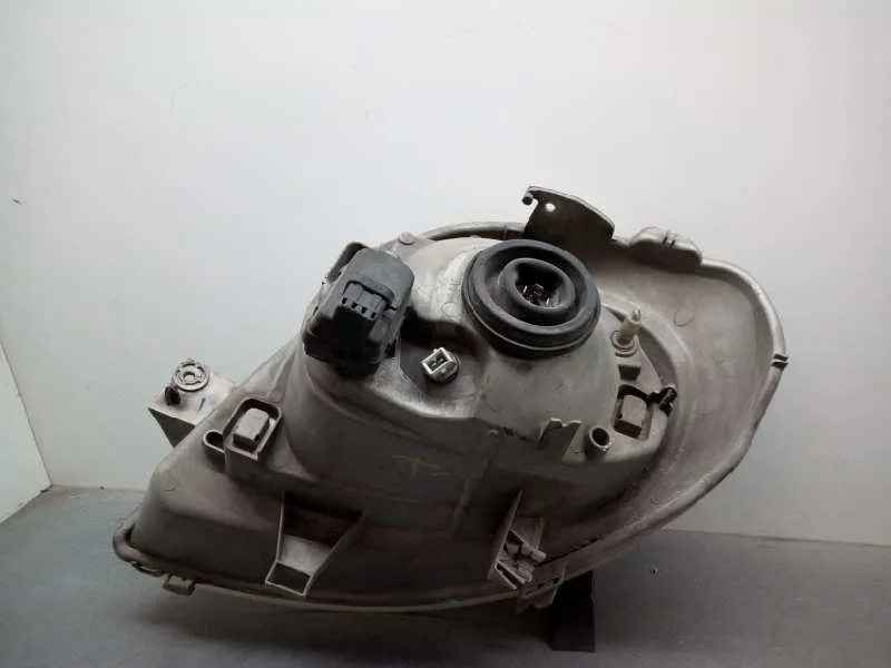 Faro Derecho para Opel Vivaro