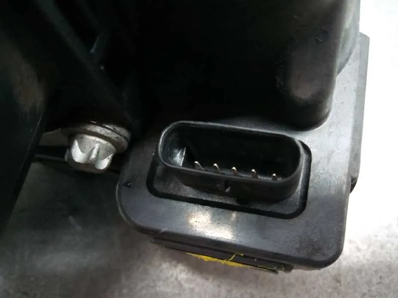 Caja Mariposa para Mercedes-Benz Sprinterii Caja Cerrada (Desde 01.06)