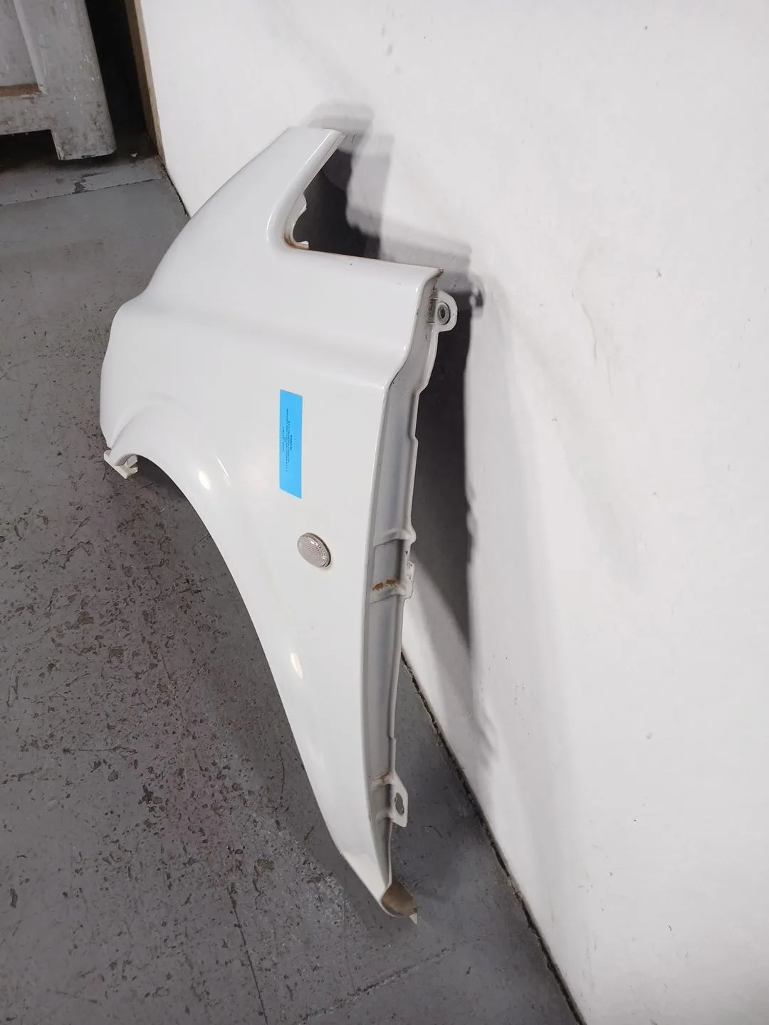 Aleta Delantera Izquierda para Mercedes-Benz Vito Caja Cerrada 6.03 ->