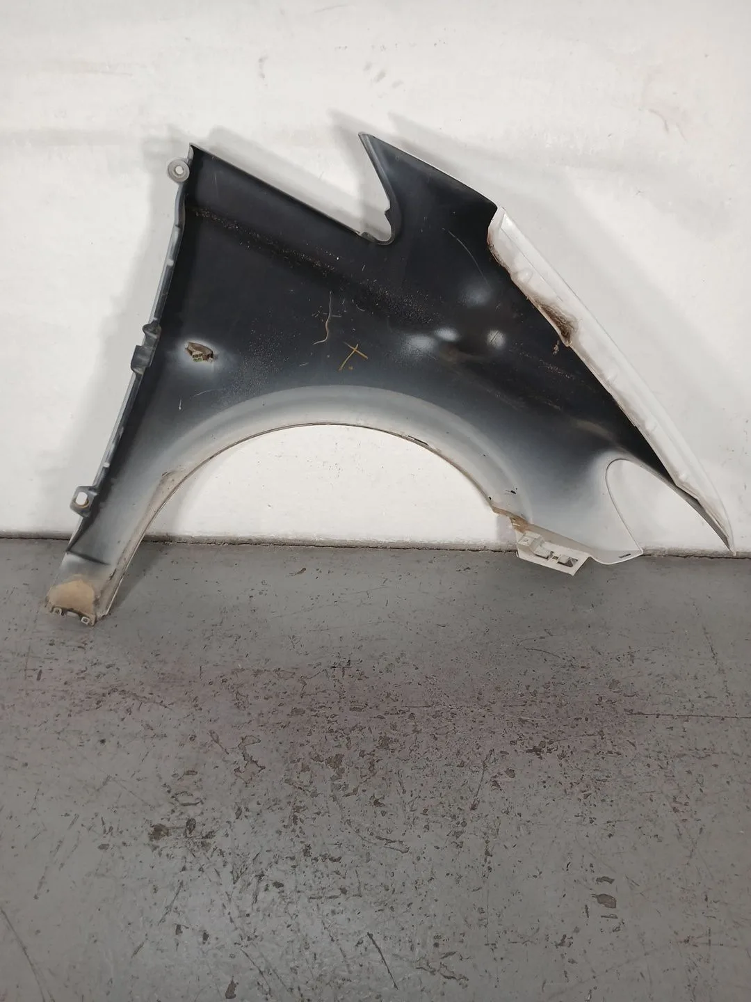 Aleta Delantera Izquierda para Mercedes-Benz Vito Caja Cerrada 6.03 ->