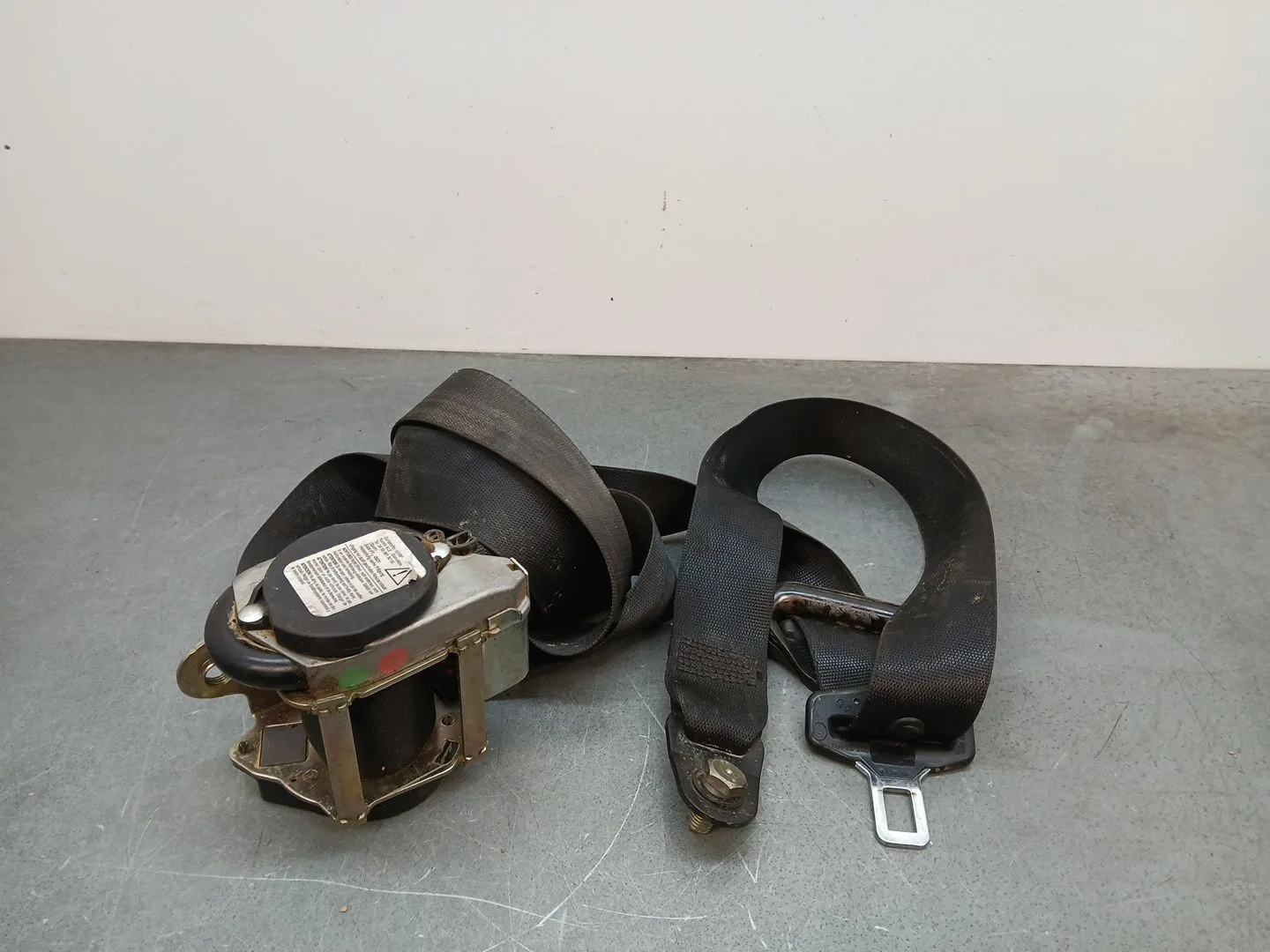 Pretensor Airbag Izquierdo para Mercedes-Benz Vito Caja Cerrada 6.03 ->