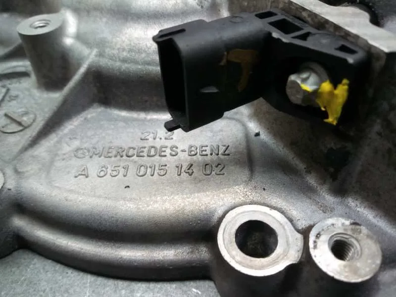 Tapa Motor para Mercedes-Benz Sprinterii Caja Cerrada (Desde 01.06)