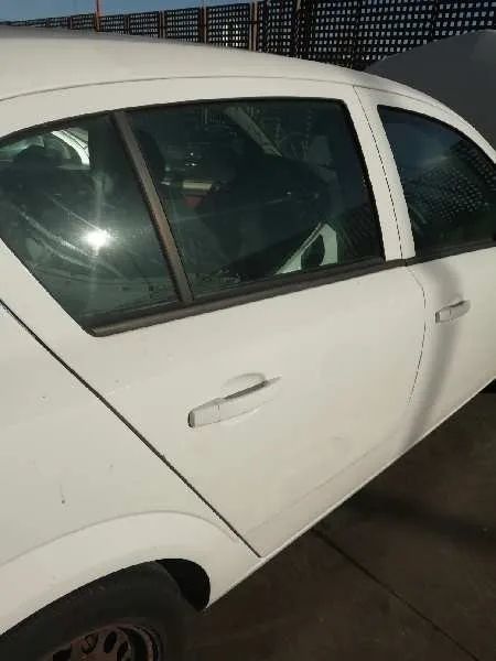 Puerta Trasera Derecha para Opel Astra H Berlina
