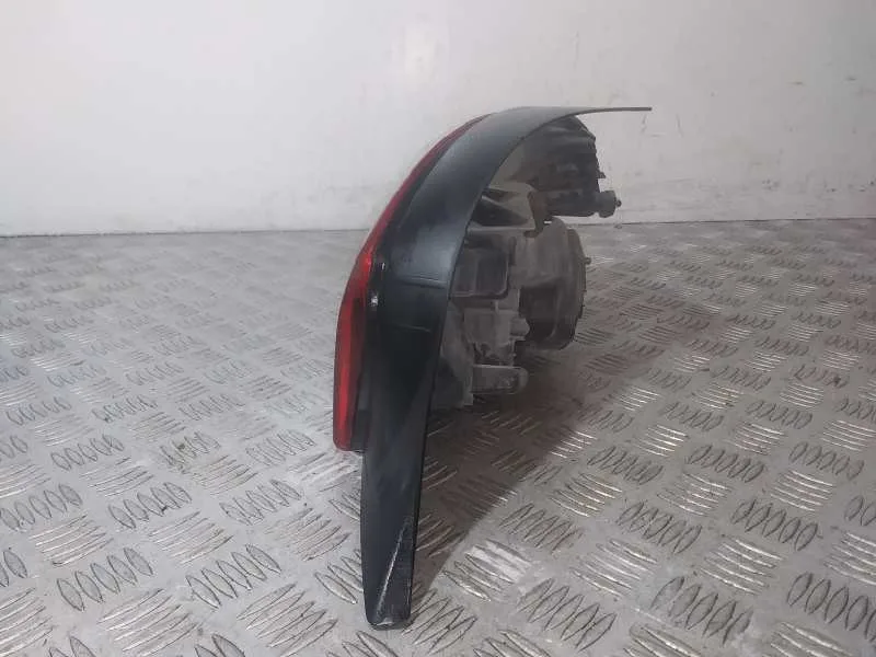 Piloto Trasero Izquierdo para Peugeot 208