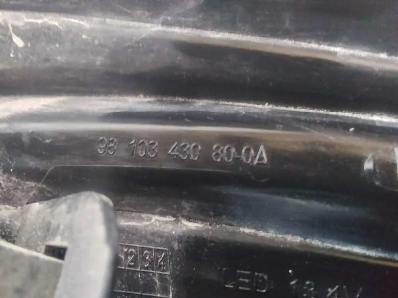 Piloto Trasero Izquierdo para Peugeot 208