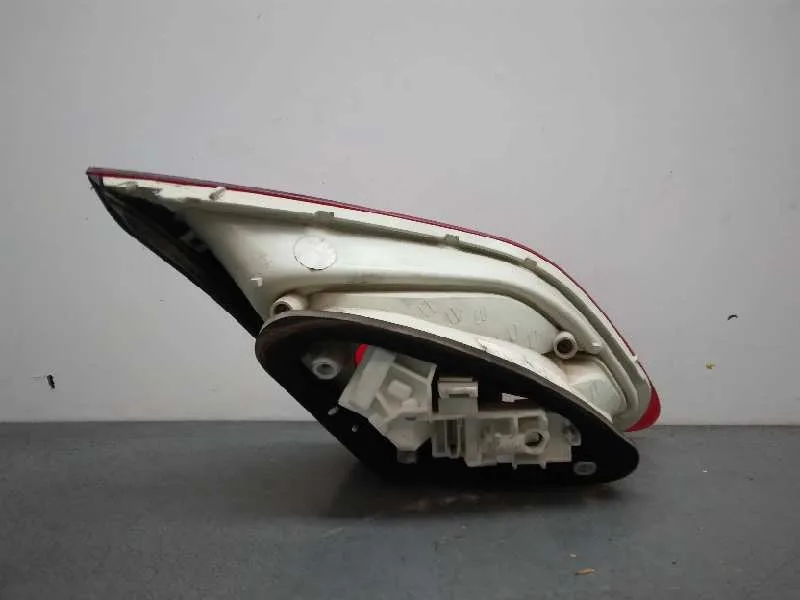 Piloto Trasero Derecho Interior para Opel Astra J Lim.