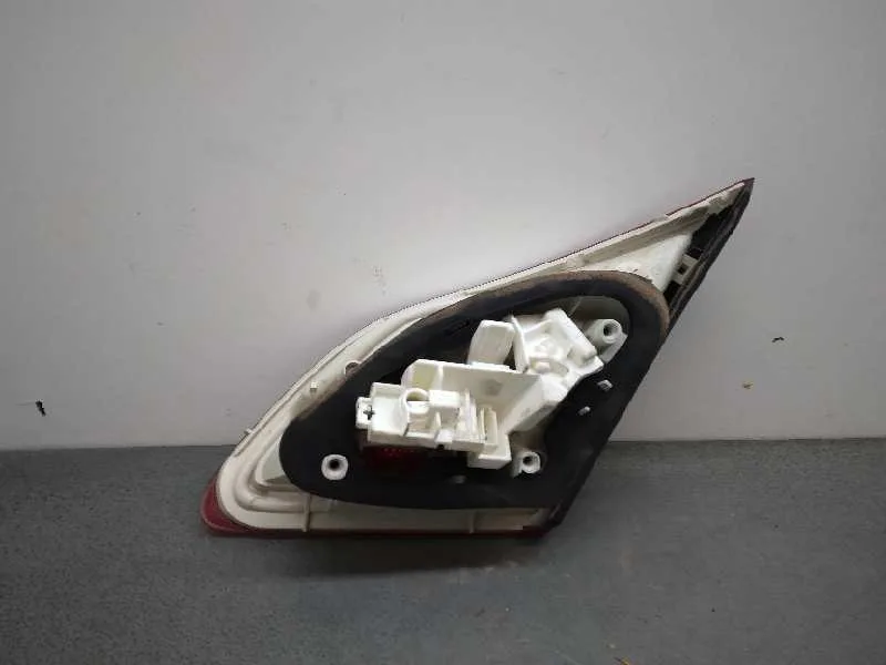 Piloto Trasero Izquierdo Interior para Opel Astra J Lim.