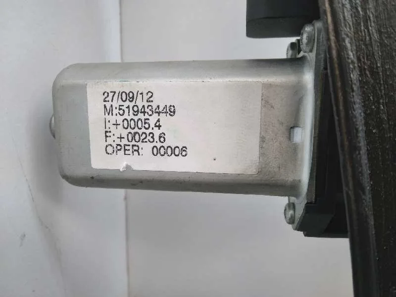 Elevalunas Delantero Izquierdo para Lancia Delta (181)