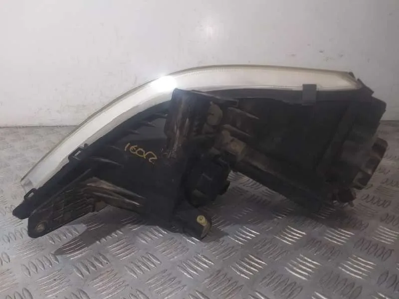 Faro Derecho para Ssangyong Rexton