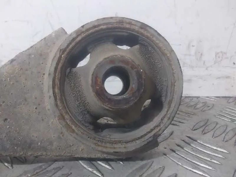 Brazo Suspension Inferior Delantero Izquierdo para Kia Carens (Un)