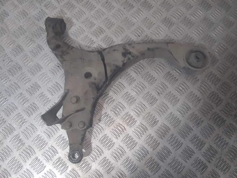 Brazo Suspension Inferior Delantero Derecho para Kia Carens (Un)