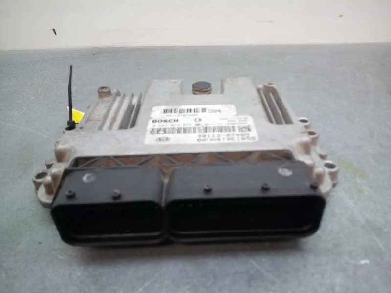 Centralita Motor Uce para Kia Carens (Un)