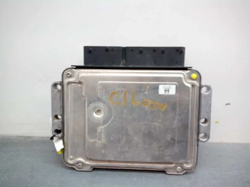 Centralita Motor Uce para Kia Carens (Un)