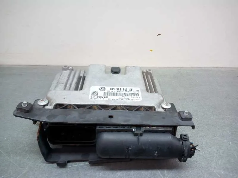 Centralita Motor Uce para Seat Ibiza (6J5)