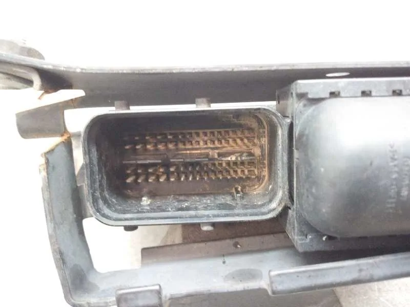 Centralita Motor Uce para Seat Ibiza (6J5)