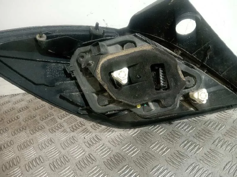 Piloto Trasero Derecho para Opel Astra Gtc