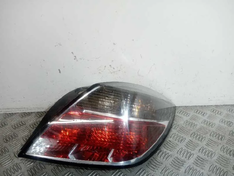 Piloto Trasero Derecho para Opel Astra Gtc