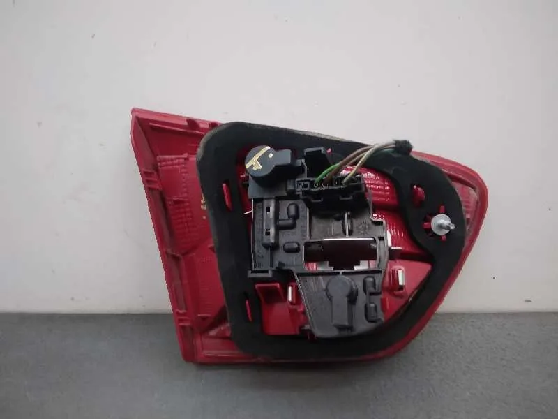 Piloto Trasero Derecho Interior para Seat Ibiza St (6J8)