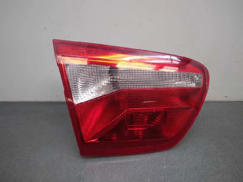 Piloto Trasero Izquierdo Interior para Seat Ibiza St (6J8)