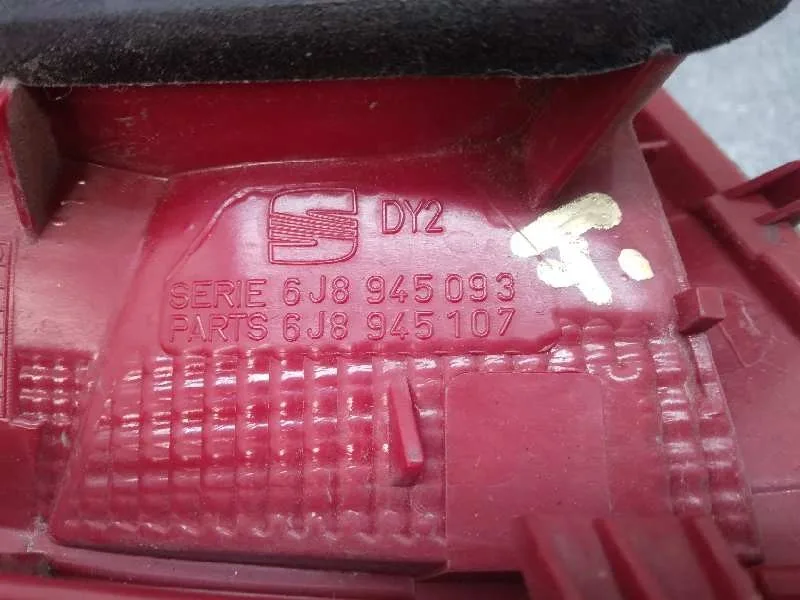 Piloto Trasero Izquierdo Interior para Seat Ibiza St (6J8)