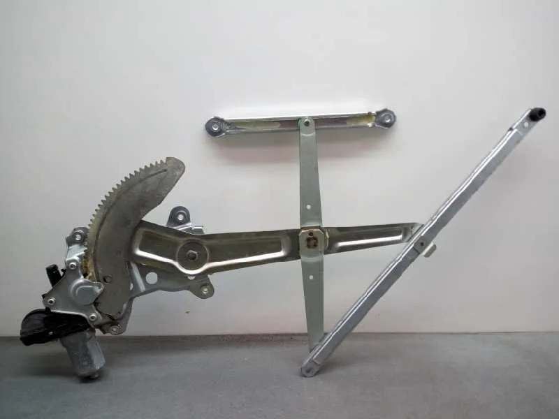 Elevalunas Delantero Derecho para Suzuki Swift Berlina (Mz)