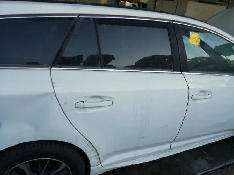 Puerta Trasera Derecha para Toyota Avensis Touring Sports