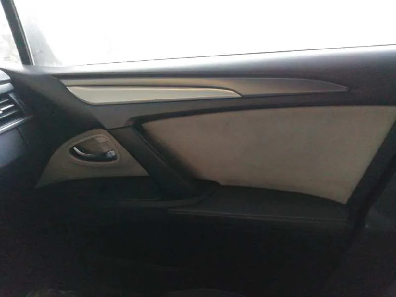 Guarnecido Puerta Delantera Derecha para Toyota Avensis Touring Sports