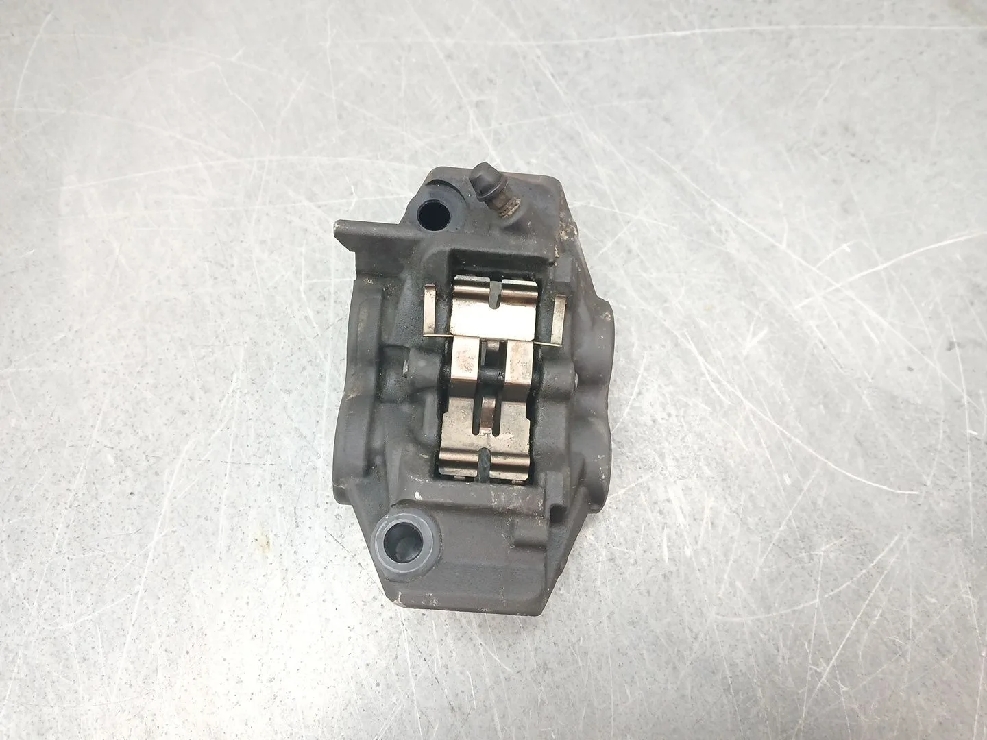Pinza Freno Delantera Izquierda para Yamaha R7