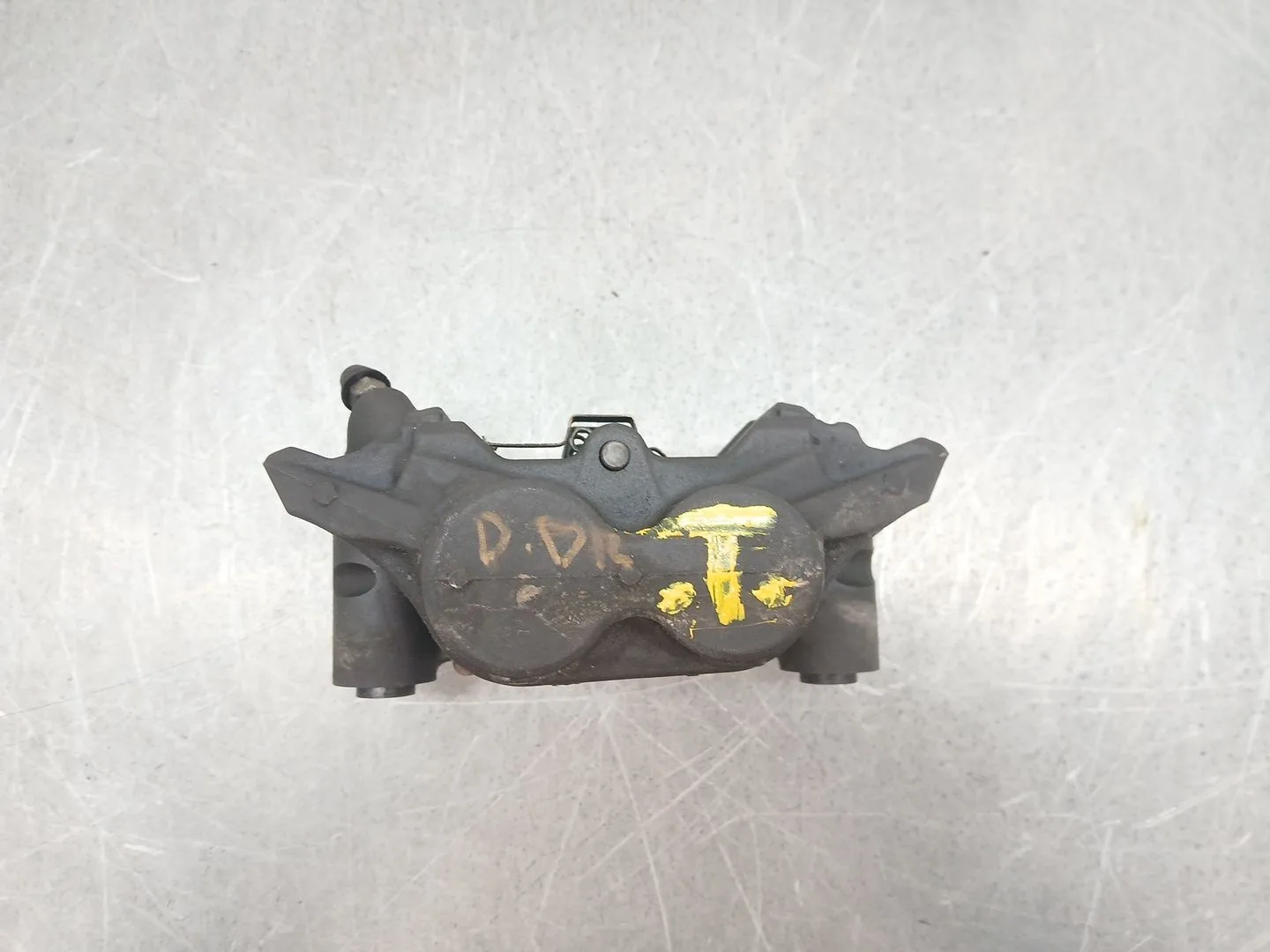 Pinza Freno Delantera Derecha para Yamaha R7