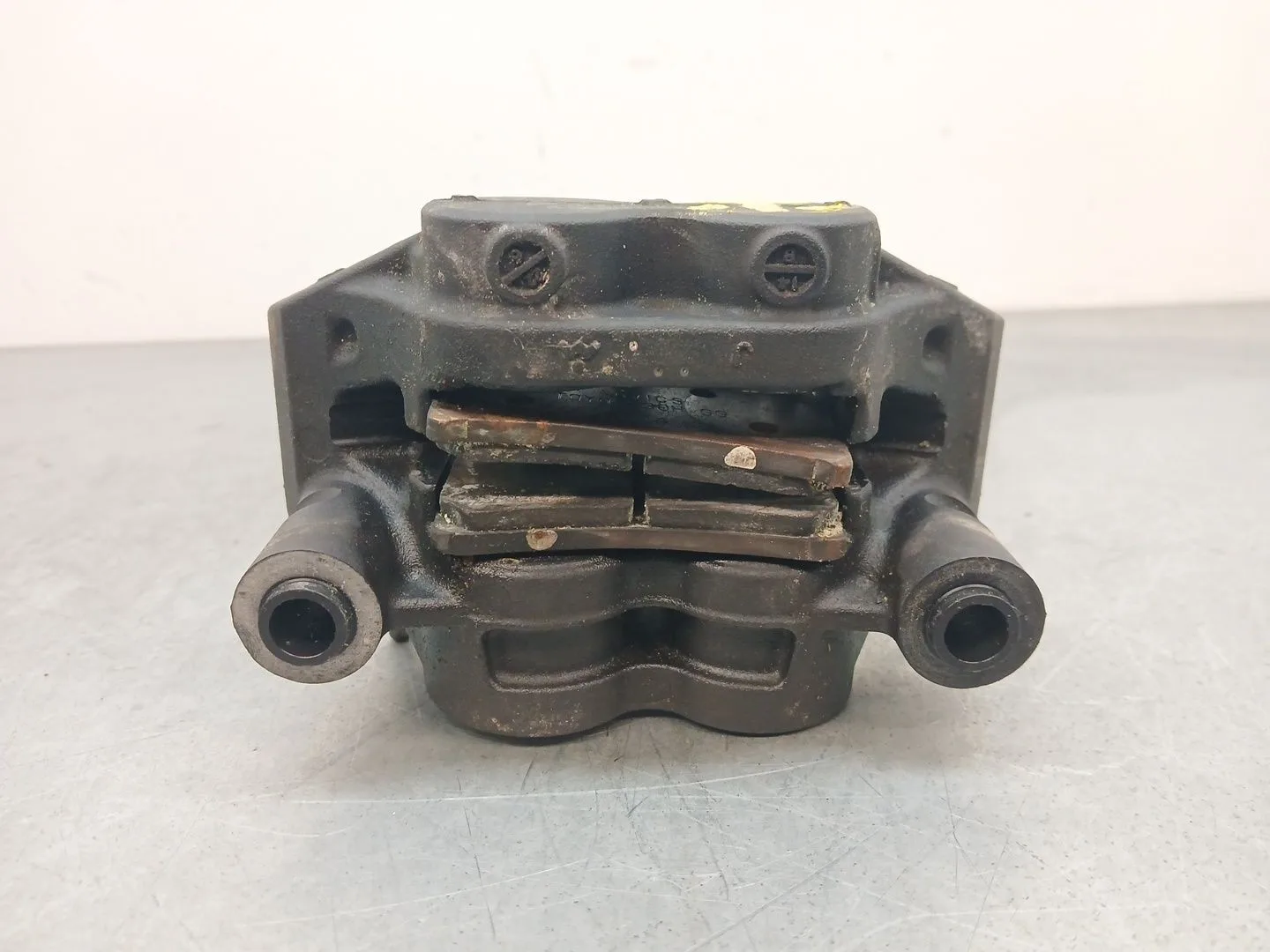 Pinza Freno Delantera Derecha para Yamaha R7