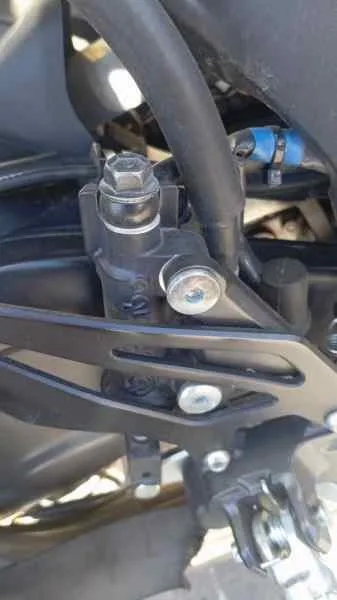 Bomba Freno para Yamaha R7