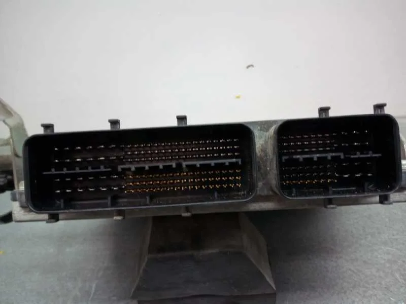 Centralita Motor Uce para Toyota Prius+