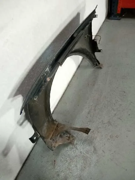 Aleta Delantera Derecha para Audi A6 Avant (4B5)
