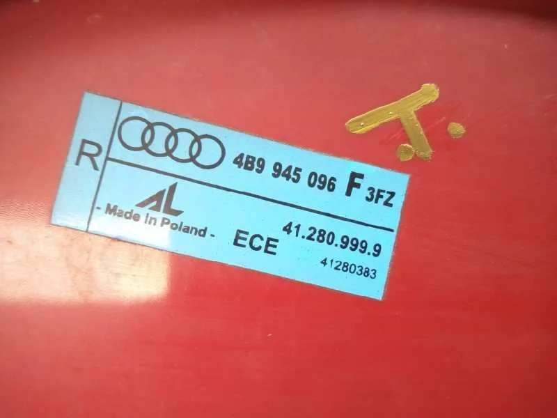 Piloto Trasero Derecho para Audi A6 Avant (4B5)