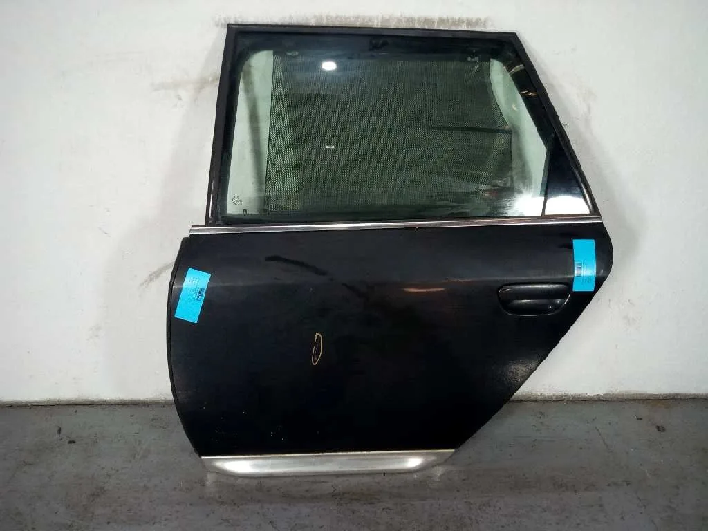 Puerta Trasera Izquierda para Audi A6 Avant (4B5)