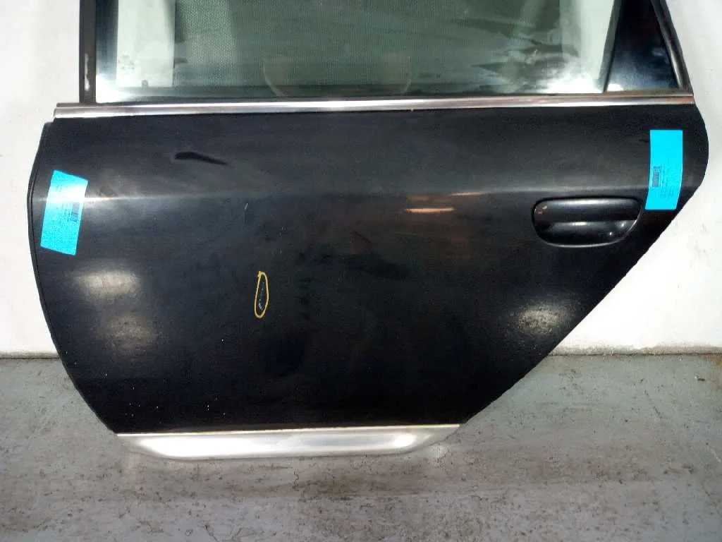 Puerta Trasera Izquierda para Audi A6 Avant (4B5)