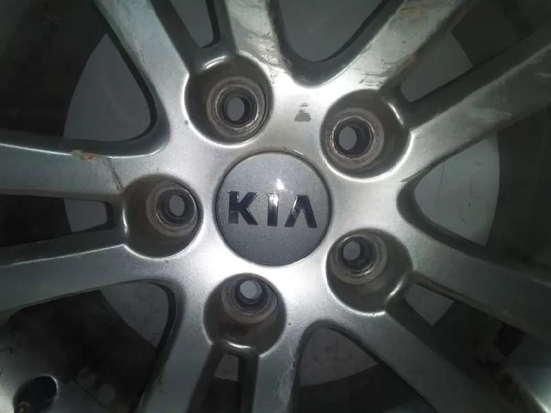 Llanta para Kia Pro_Cee'd ( )