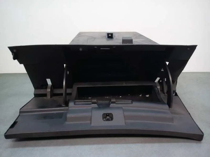 Guantera para Nissan Qashqai (J10)