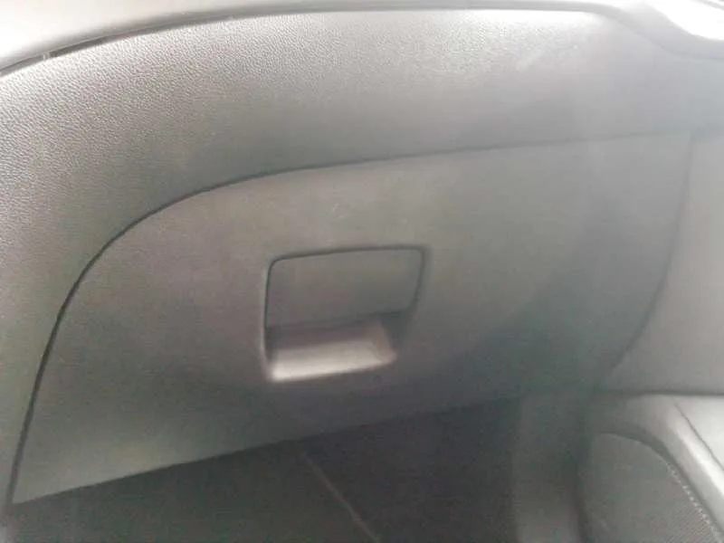 Guantera para Opel Corsa E