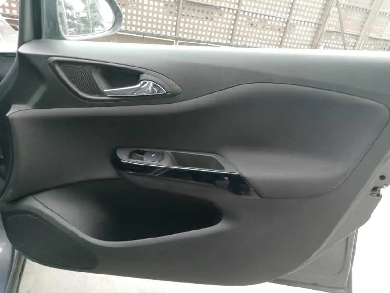 Guarnecido Puerta Delantera Derecha para Opel Corsa E