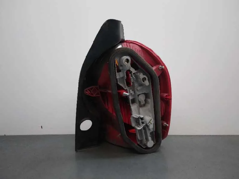 Piloto Trasero Izquierdo para Renault Modus